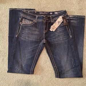 NWT womens Miss Me distressed jeans.